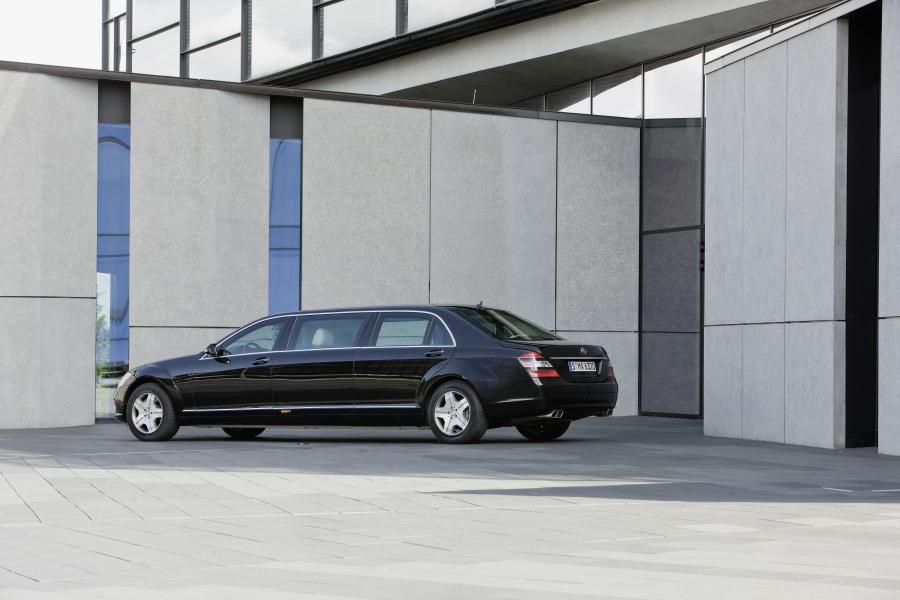  Mercedes-Benz S600 Pullman Guard 2008 года  (фото 23 из 25)